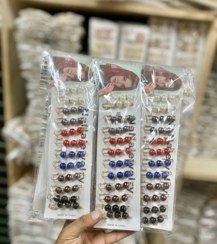 دبوس بروش لولى