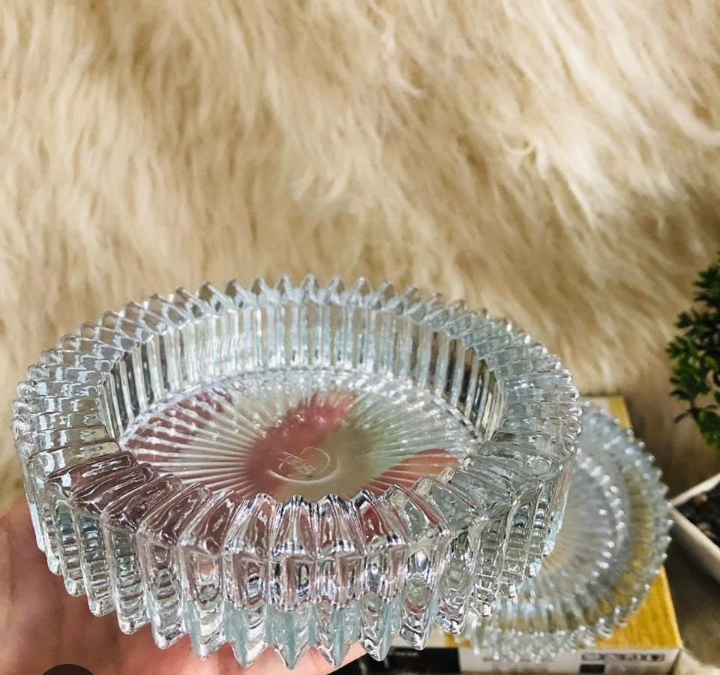 طفايه زجاج كريستال ك